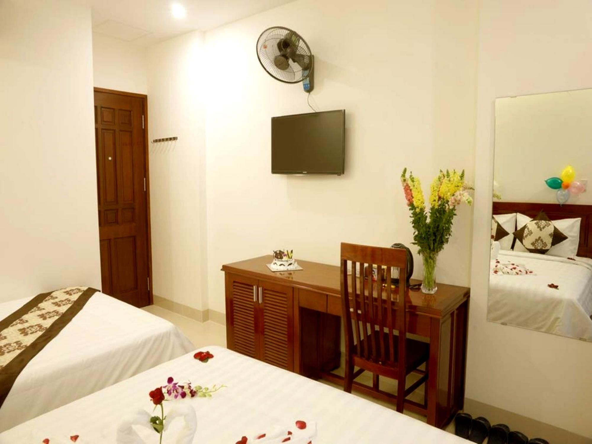 Gold Summer Hotel 1 Son Tra Екстер'єр фото
